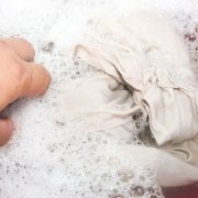 Как сделать простой, но эффективный отбеливатель для постельного белья своими руками