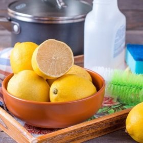 3 способа очистить дома поверхности до блеска с помощью лимона