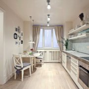 Натяжные потолки на кухне: особенности выбора, дизайна и монтажа